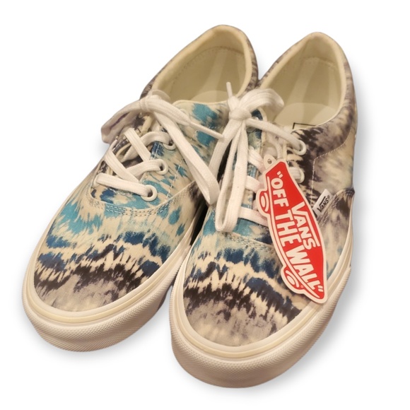 Vans Shoes - NIB Vans Blue Tie-Dye Lace Up Sneakers